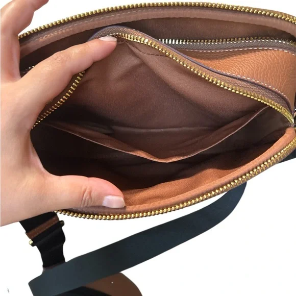 Coach DISNEY X COACH GRAHAM CROSSBODY IN SIGNATURE JACQUARD - Picture 6 of 6